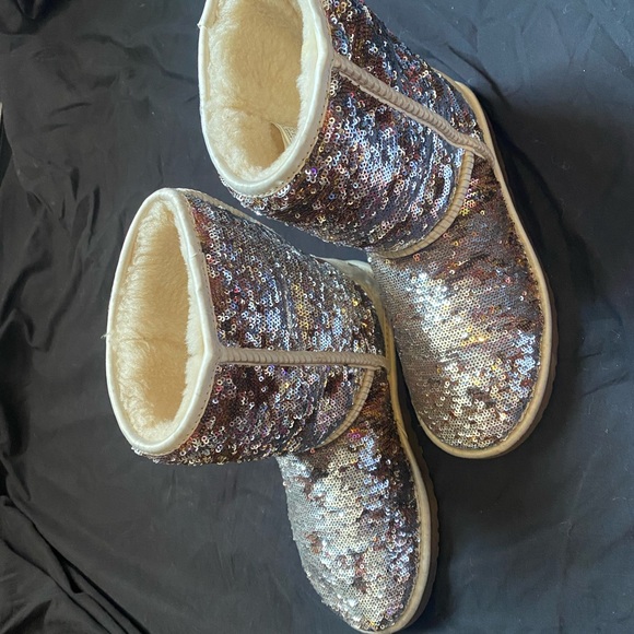 UGG Sequin Boots - Picture 2 of 8